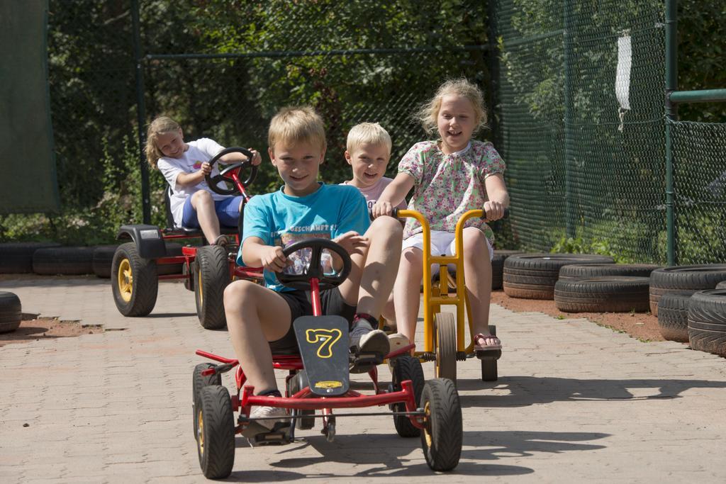 Family Club Harz Hotel Quedlinburg Exterior photo